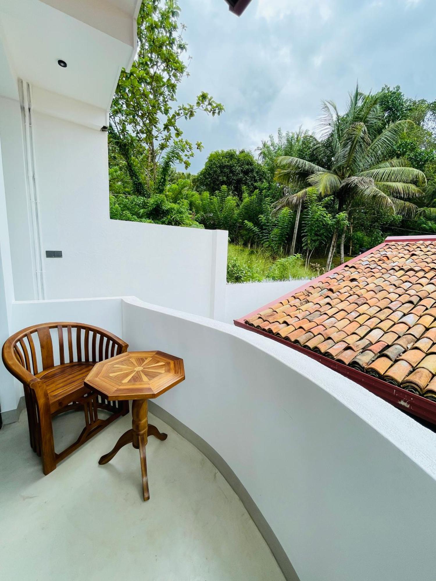 Thara Inn Villa Диквелла Экстерьер фото