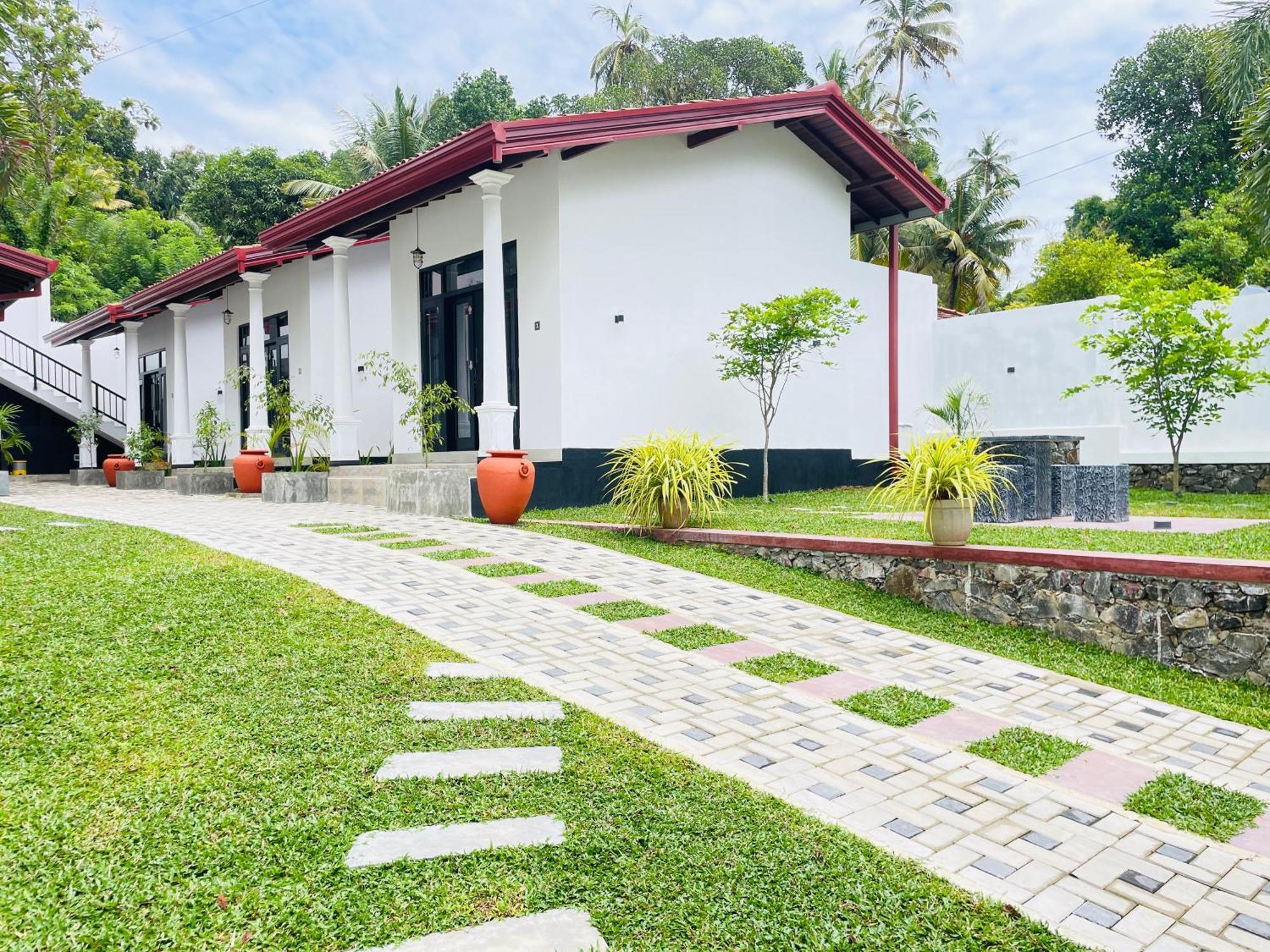 Thara Inn Villa Диквелла Экстерьер фото