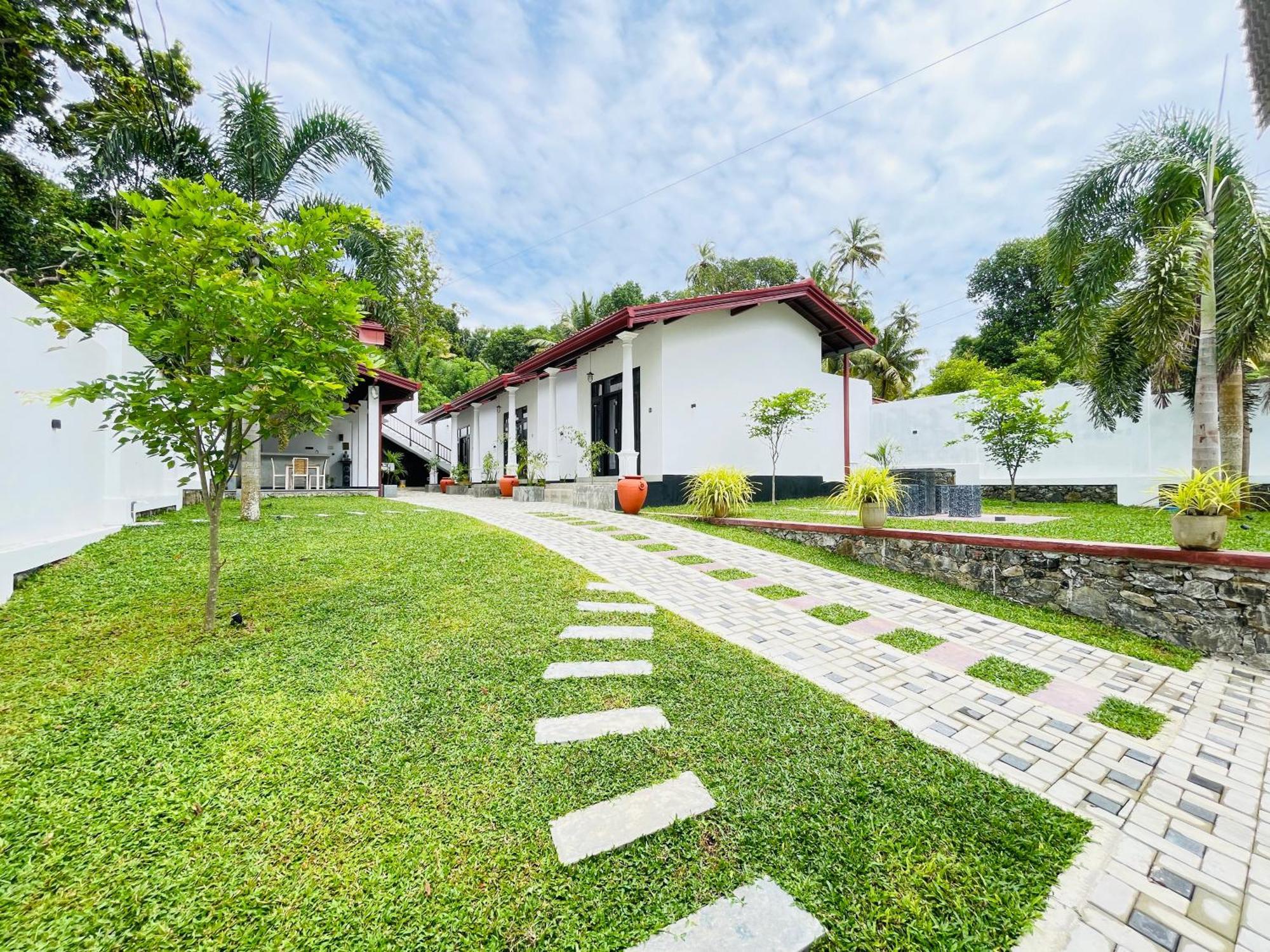 Thara Inn Villa Диквелла Экстерьер фото
